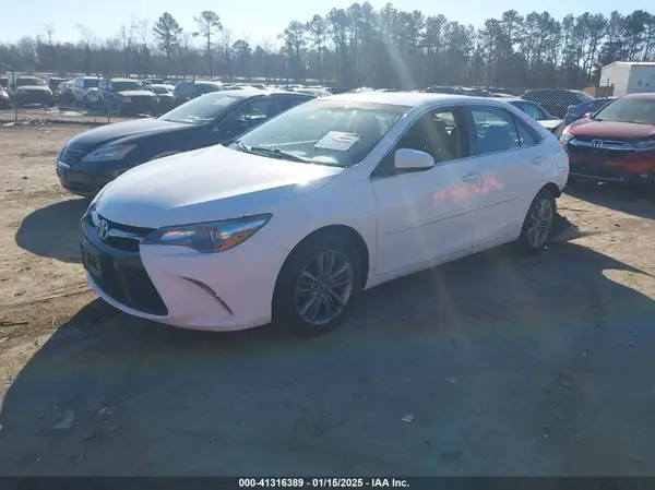 4T1BF1FK9HU624160 2017 TOYOTA CAMRY - Image 2