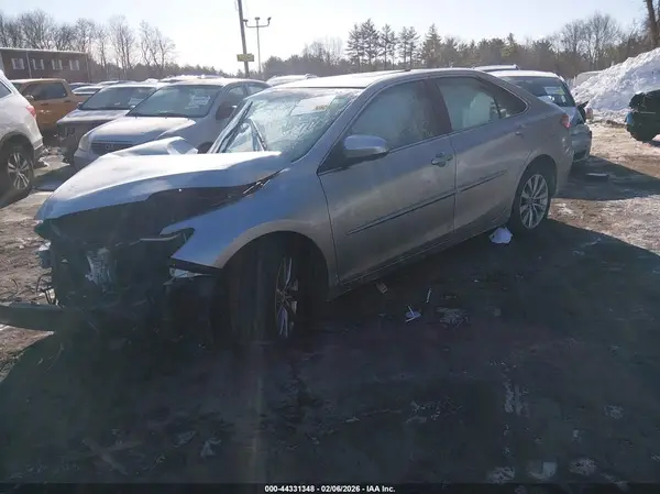 4T1BF1FK9HU629309 2017 TOYOTA CAMRY - Image 2