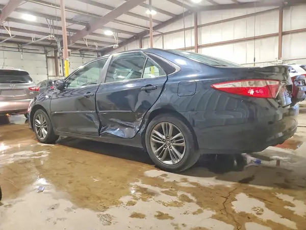 4T1BF1FK9HU630458 2017 TOYOTA CAMRY - Image 2