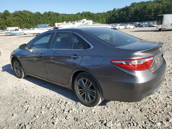 4T1BF1FK9HU630637 2017 TOYOTA CAMRY - Image 2