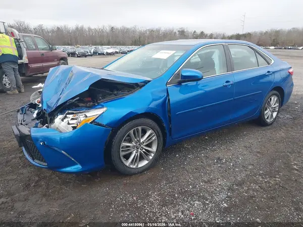 4T1BF1FK9HU633456 2017 TOYOTA CAMRY - Image 2