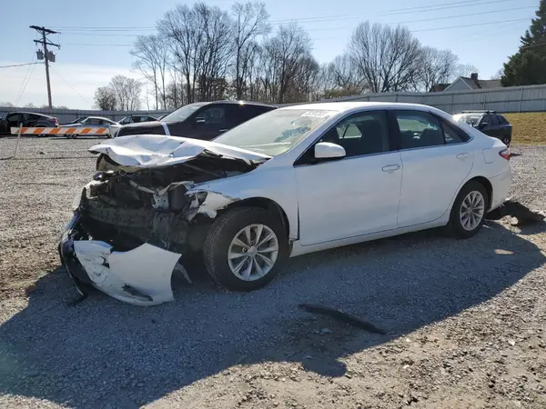 4T1BF1FK9HU634560 2017 TOYOTA CAMRY - Image 1