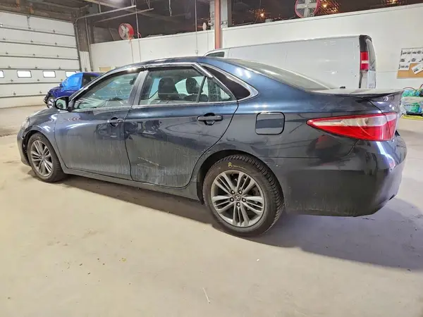 4T1BF1FK9HU635286 2017 TOYOTA CAMRY - Image 2