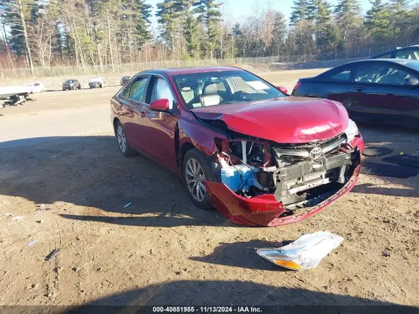 4T1BF1FK9HU636874 2017 TOYOTA CAMRY - Image 1