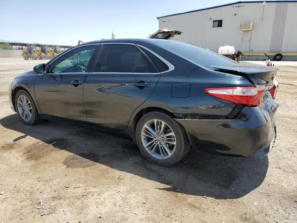 4T1BF1FK9HU640259 2017 TOYOTA CAMRY - Image 2
