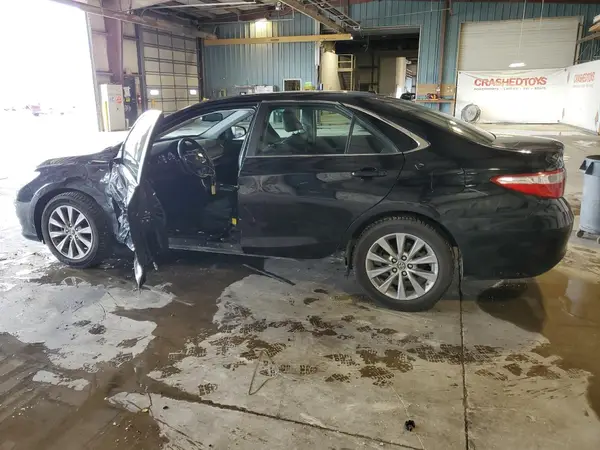 4T1BF1FK9HU641847 2017 TOYOTA CAMRY - Image 2