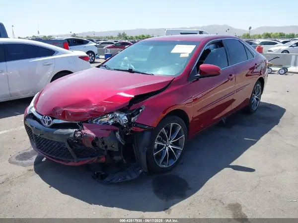 4T1BF1FK9HU644179 2017 TOYOTA CAMRY - Image 2