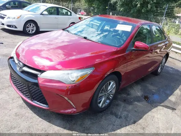 4T1BF1FK9HU644666 2017 TOYOTA CAMRY - Image 2