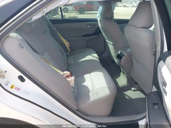 4T1BF1FK9HU649432 2017 TOYOTA CAMRY - Image 8