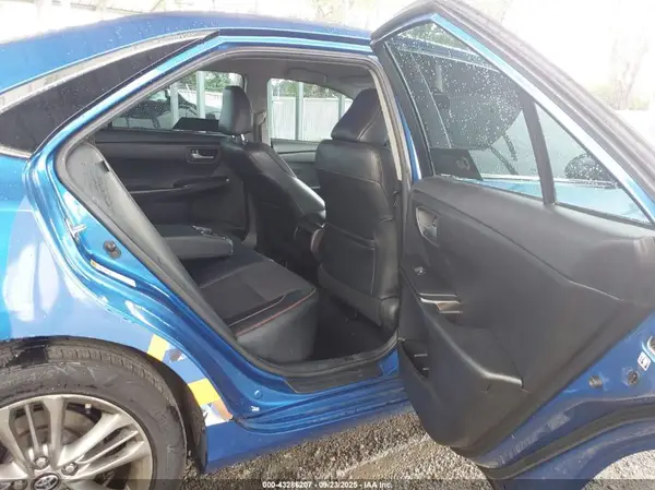 4T1BF1FK9HU649902 2017 TOYOTA CAMRY - Image 8