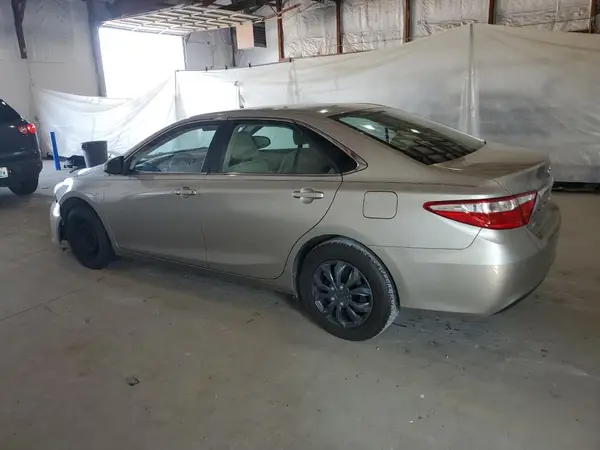 4T1BF1FK9HU652122 2017 TOYOTA CAMRY - Image 2