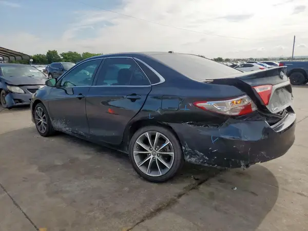 4T1BF1FK9HU659765 2017 TOYOTA CAMRY - Image 2