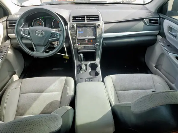 4T1BF1FK9HU659765 2017 TOYOTA CAMRY - Image 8