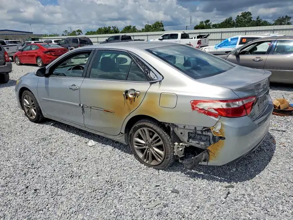 4T1BF1FK9HU660012 2017 TOYOTA CAMRY - Image 2
