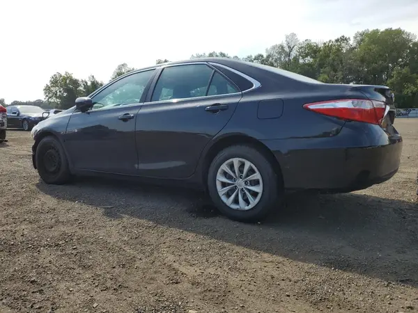 4T1BF1FK9HU664996 2017 TOYOTA CAMRY - Image 2