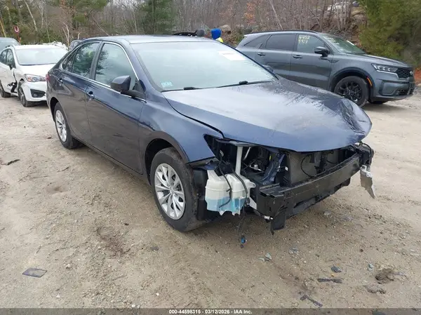 4T1BF1FK9HU665422 2017 TOYOTA CAMRY - Image 1