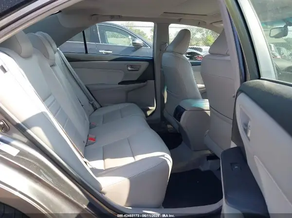 4T1BF1FK9HU666750 2017 TOYOTA CAMRY - Image 8