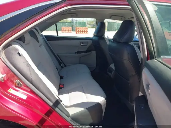 4T1BF1FK9HU669678 2017 TOYOTA CAMRY - Image 8