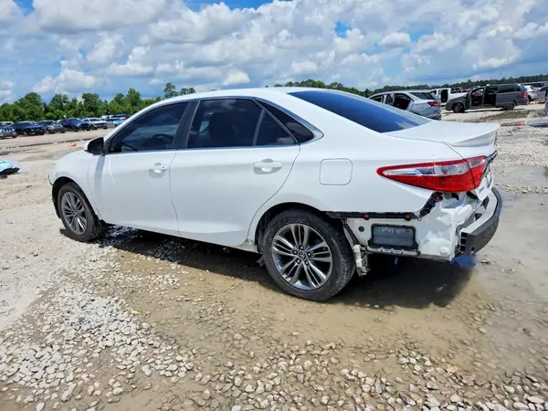4T1BF1FK9HU671656 2017 TOYOTA CAMRY - Image 2