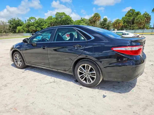 4T1BF1FK9HU671771 2017 TOYOTA CAMRY - Image 2