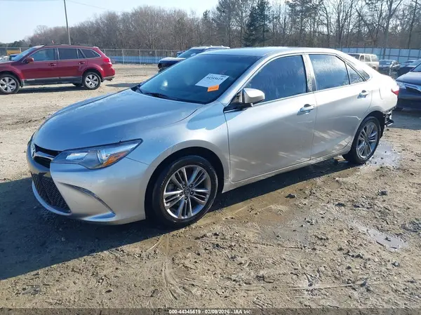 4T1BF1FK9HU672614 2017 TOYOTA CAMRY - Image 2