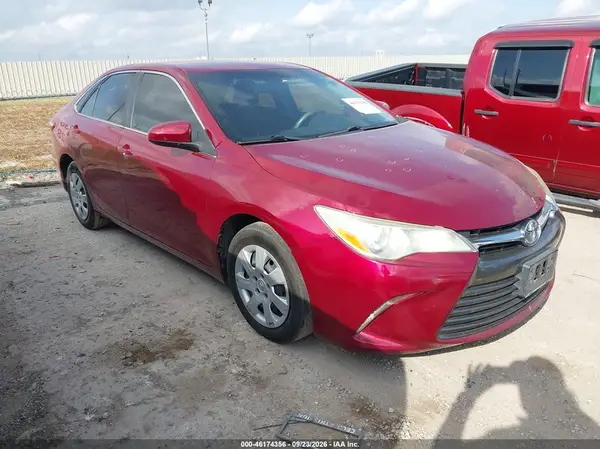 4T1BF1FK9HU673004 2017 TOYOTA CAMRY - Image 1
