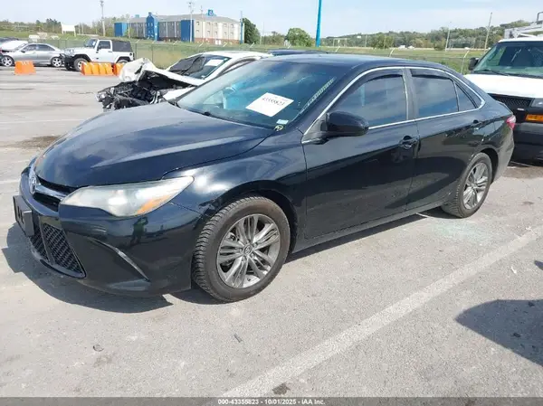 4T1BF1FK9HU674282 2017 TOYOTA CAMRY - Image 2