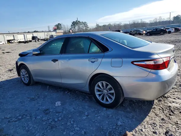 4T1BF1FK9HU676582 2017 TOYOTA CAMRY - Image 2
