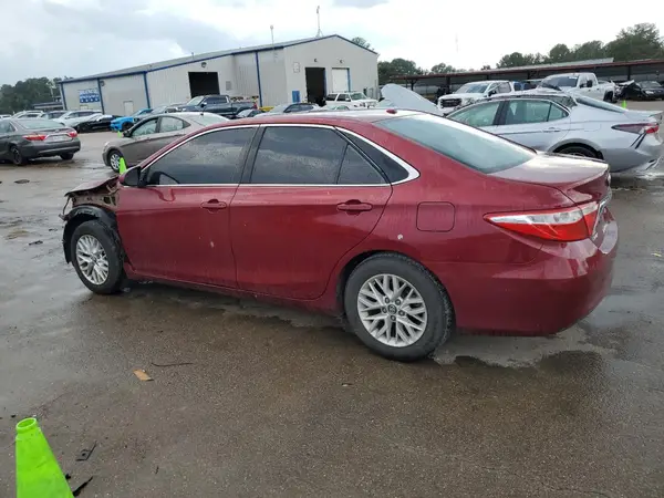 4T1BF1FK9HU676940 2017 TOYOTA CAMRY - Image 2