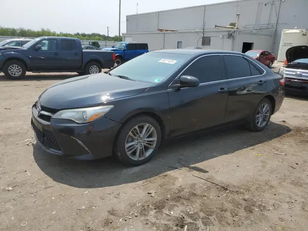 4T1BF1FK9HU678414 2017 TOYOTA CAMRY - Image 1