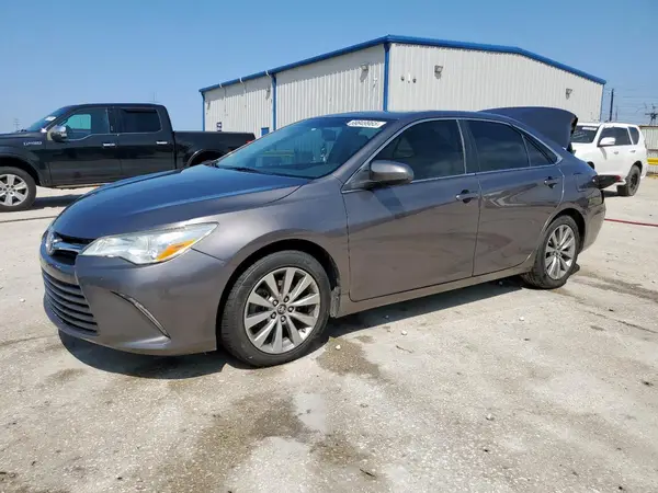 4T1BF1FK9HU679515 2017 TOYOTA CAMRY - Image 1