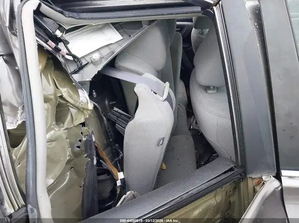 4T1BF1FK9HU680275 2017 TOYOTA CAMRY - Image 8