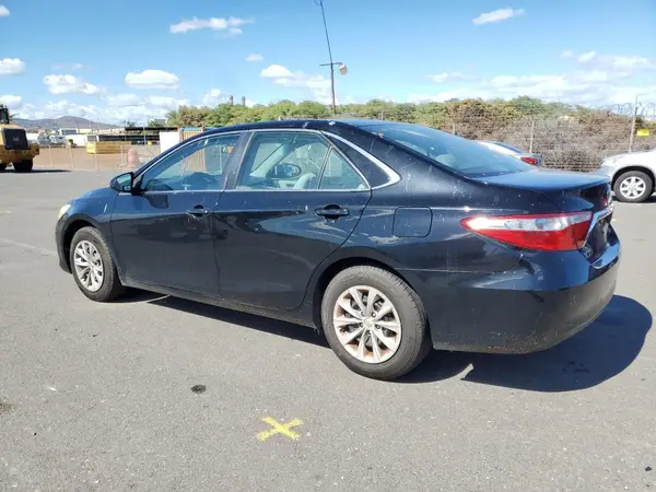 4T1BF1FK9HU681250 2017 TOYOTA CAMRY - Image 2