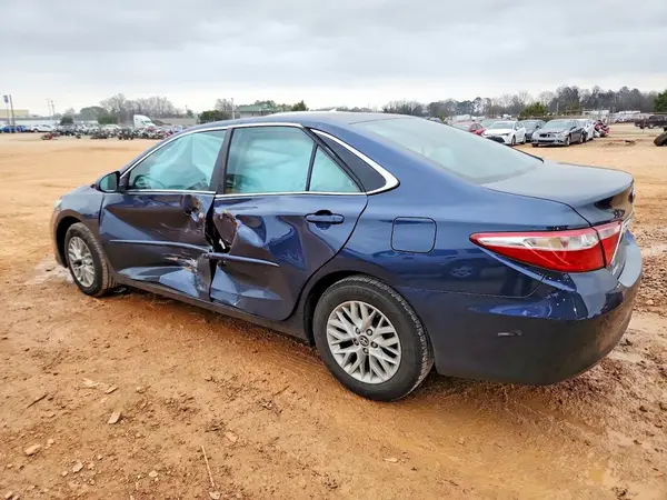 4T1BF1FK9HU683225 2017 TOYOTA CAMRY - Image 2