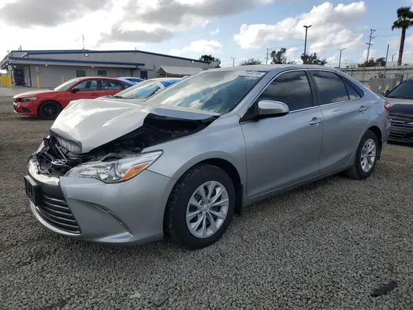 4T1BF1FK9HU683936 2017 TOYOTA CAMRY - Image 1