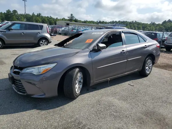 4T1BF1FK9HU688036 2017 TOYOTA CAMRY - Image 1
