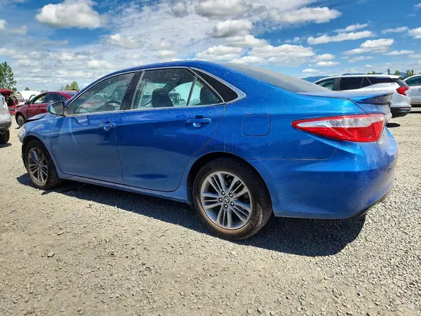 4T1BF1FK9HU688960 2017 TOYOTA CAMRY - Image 2