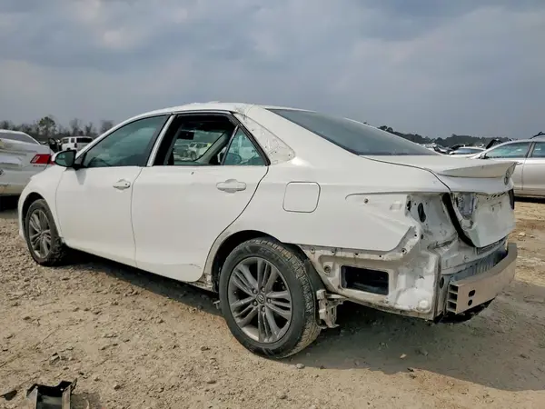 4T1BF1FK9HU692152 2017 TOYOTA CAMRY - Image 2