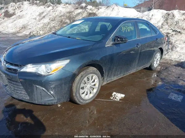 4T1BF1FK9HU693298 2017 TOYOTA CAMRY - Image 2