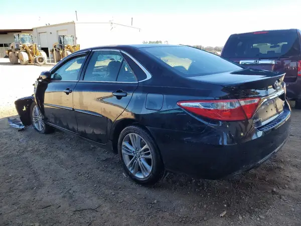 4T1BF1FK9HU700301 2017 TOYOTA CAMRY - Image 2