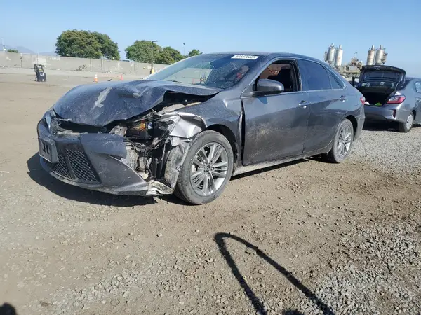 4T1BF1FK9HU701254 2017 TOYOTA CAMRY - Image 1