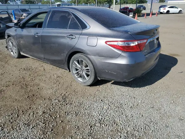 4T1BF1FK9HU701254 2017 TOYOTA CAMRY - Image 2