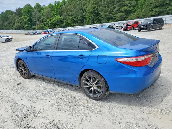 4T1BF1FK9HU701660 2017 TOYOTA CAMRY - Image 2