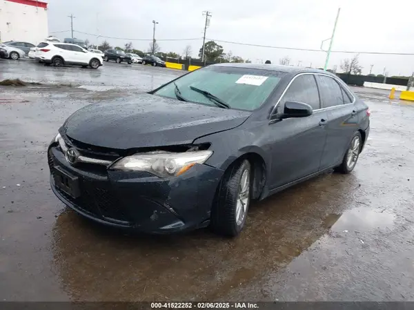 4T1BF1FK9HU701691 2017 TOYOTA CAMRY - Image 2