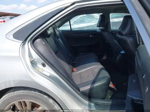 4T1BF1FK9HU702114 2017 TOYOTA CAMRY - Image 8