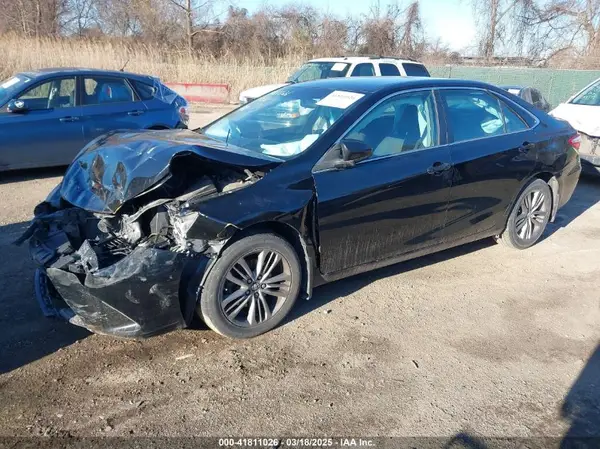 4T1BF1FK9HU702808 2017 TOYOTA CAMRY - Image 2