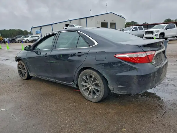 4T1BF1FK9HU703862 2017 TOYOTA CAMRY - Image 2