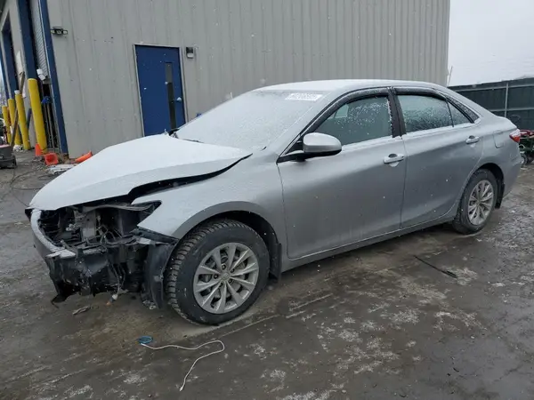 4T1BF1FK9HU704879 2017 TOYOTA CAMRY - Image 1