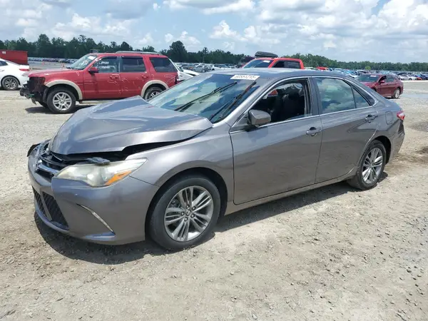 4T1BF1FK9HU705627 2017 TOYOTA CAMRY - Image 1