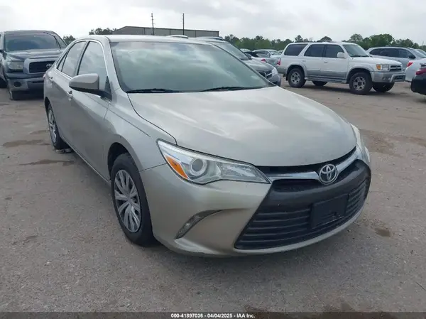 4T1BF1FK9HU706941 2017 TOYOTA CAMRY - Image 1
